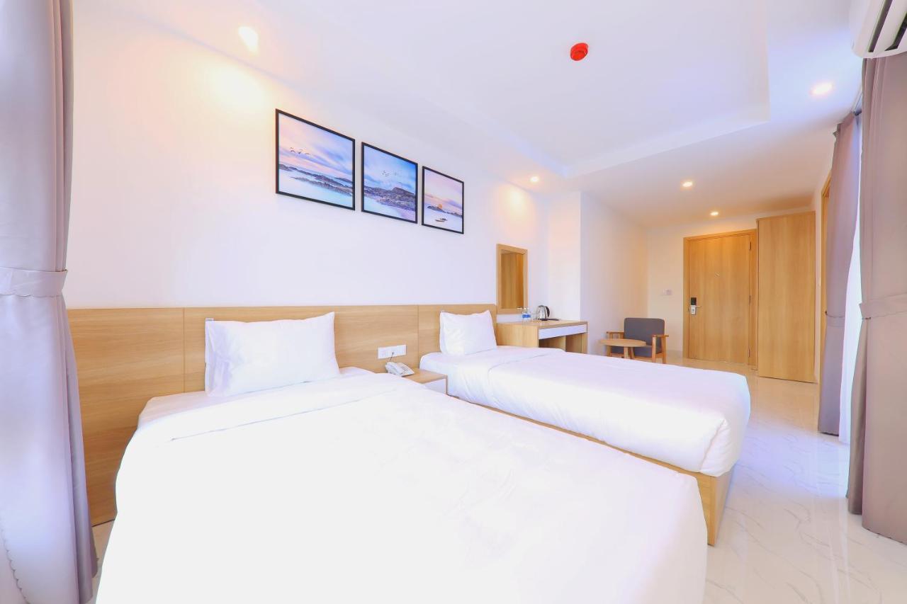 Golden Bay - An Land Hotel Cam Lam Bagian luar foto